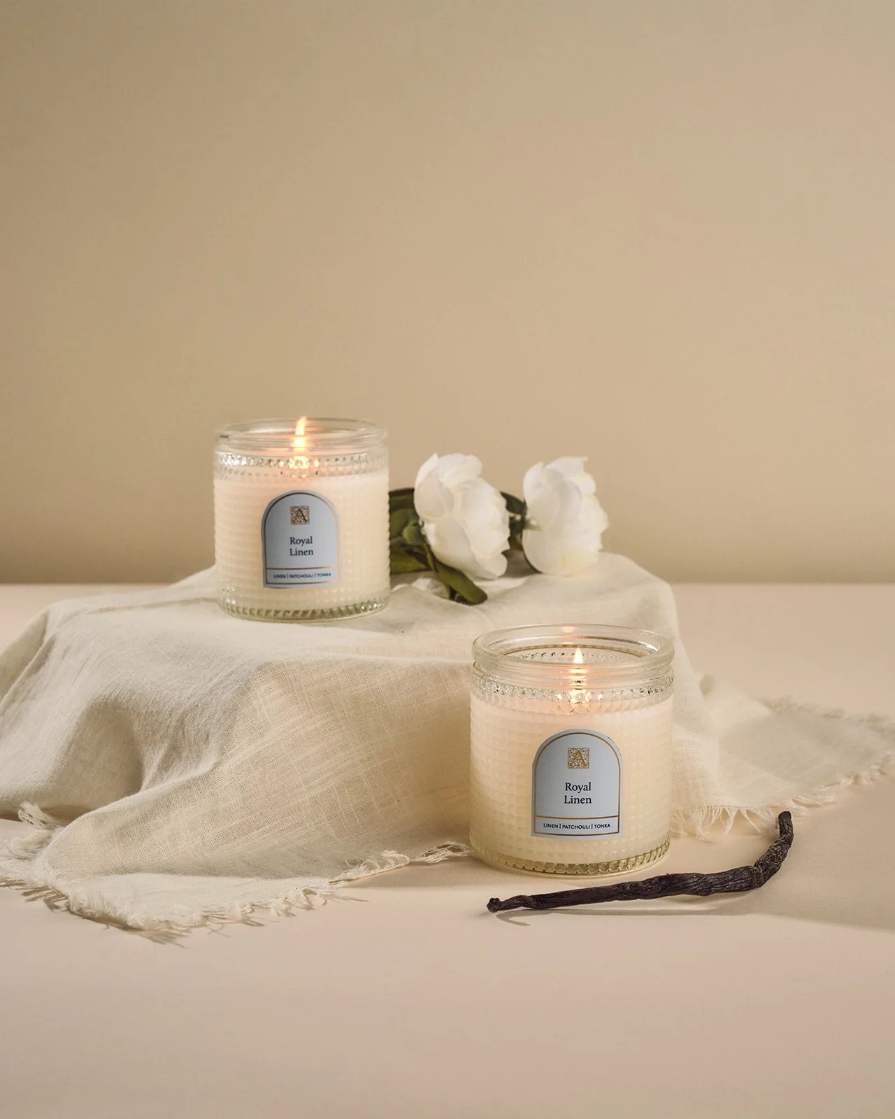 Royal Linen - Elegant Essentials - Textured Glass Candle - Image 3